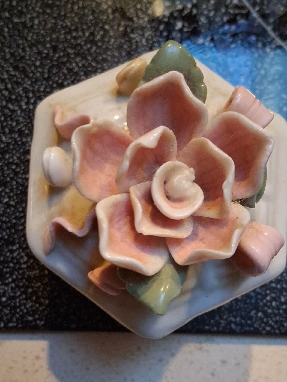 Vintage Pink and Green Porcelain Rose Trinket Box - Picture 3 of 3